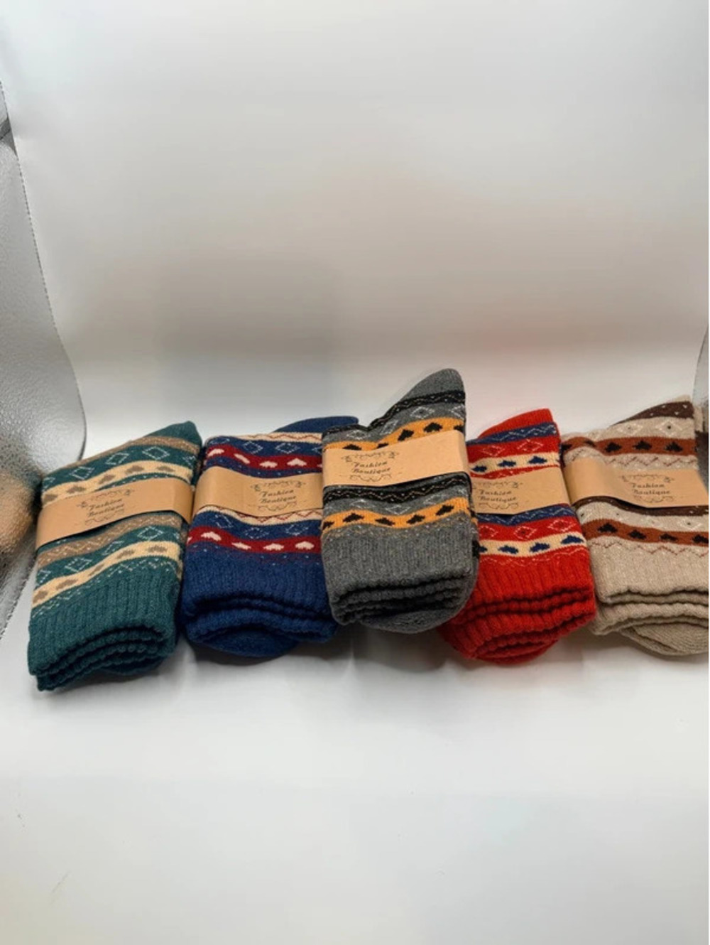 Loritta Wool Socks for Women, 5 Pairs Thermal Crew Winter Boot Socks, Size 5-9